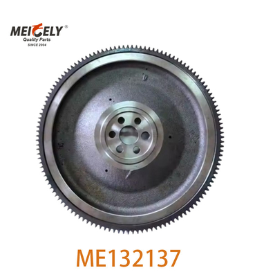 ME132137 عجلة حركة 6D16 6D17 للشاحنات MITSUBISHI FUSO