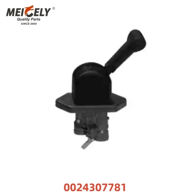 قطع غيار شاحنات عالية الجودة صمام فرامل يد جديد 0024307781 9617231040 9617232150 للشاحنة