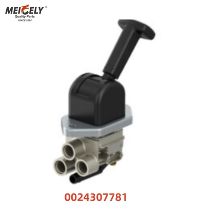قطع غيار شاحنات عالية الجودة صمام فرامل يد جديد 0024307781 9617231040 9617232150 للشاحنة