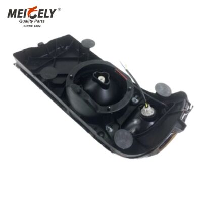 2M0533AM2 مجموعة المصابيح الرئيسية الممتازة للشاحنات ماك