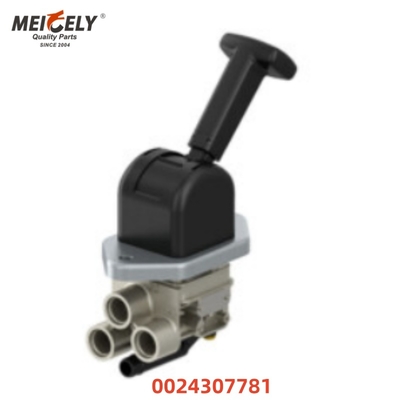 قطع غيار شاحنات عالية الجودة صمام فرامل يد جديد 0024307781 9617231040 9617232150 للشاحنة